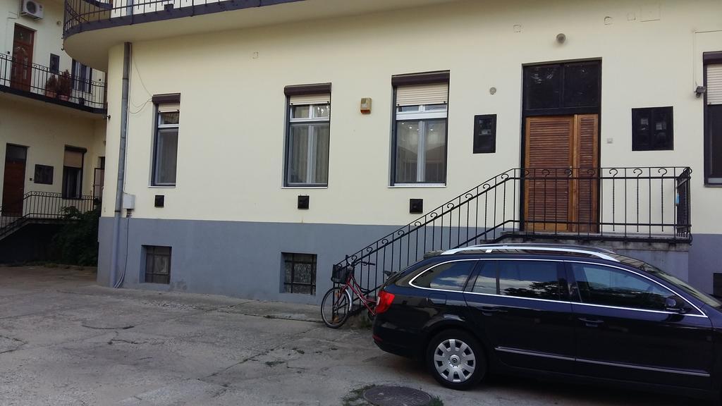 Civis Gold Apartman Debrecen Esterno foto